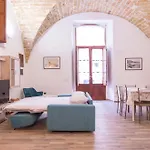Arco House