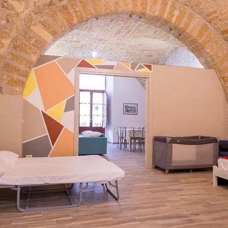 Arco House *