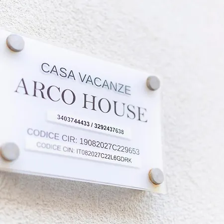 Arco House